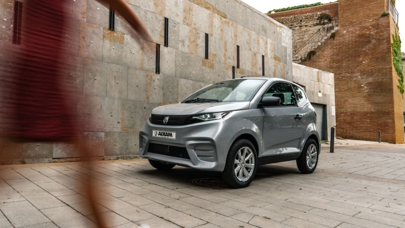 AIXAM - auto od 15 let e City aa Photo 2.jpg