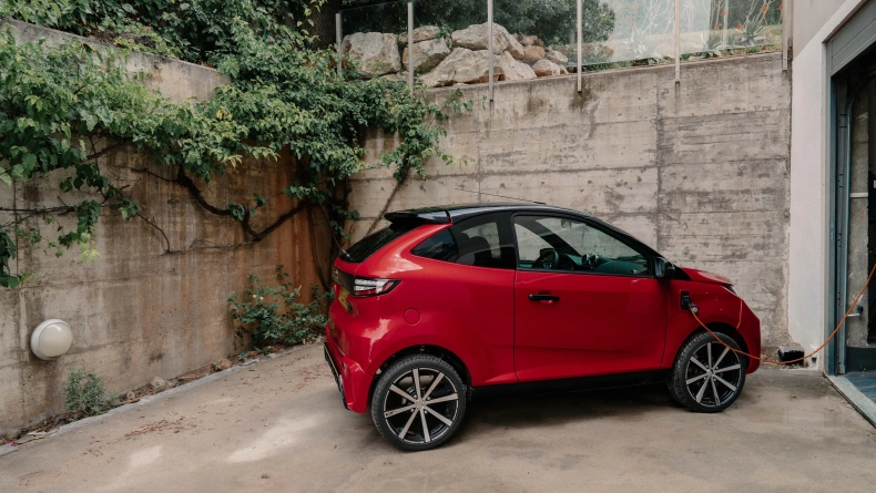 AIXAM - auto od 15 let e Coup&eacute; 1.jpg