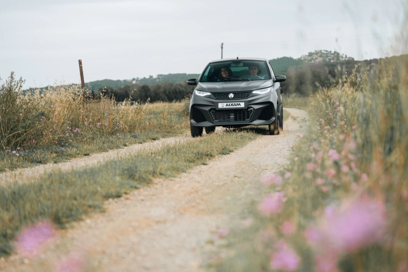 AIXAM - auto od 15 let e City aa Photo 2.jpg