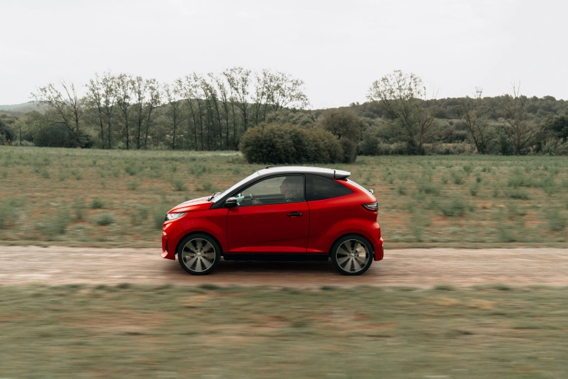 AIXAM - auto od 15 let e Coup&eacute; SITU_ECOUPG_RED_PNG (20).jpg