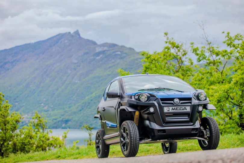 AIXAM - auto od 15 let e-Scouty 1.jpg