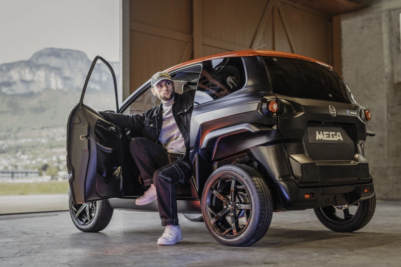 AIXAM - auto od 15 let e-Scouty ESCOUTY_34AR_RED_3_JPG.jpg