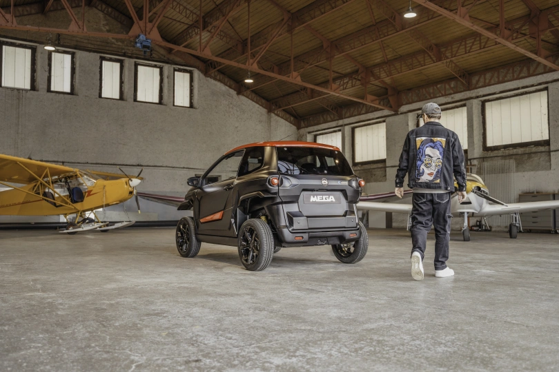 AIXAM - auto od 15 let e-Scouty ESCOUTY_34AR_RED_5_JPG.jpg