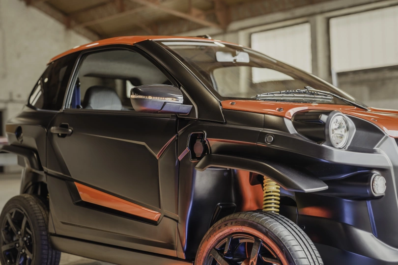 AIXAM - auto od 15 let e-Scouty ESCOUTY_34AV_RED_1_JPG.jpg