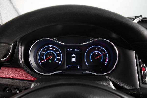 AIXAM - auto od 15 let Crossline MULTIA_DETZ_INTE_PremiumCompteurRapproche.jpg