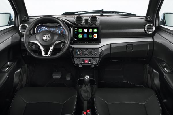 AIXAM - auto od 15 let e City MULTIA_DETZ_INTE_PremiumTdBArgent9pouces.jpg
